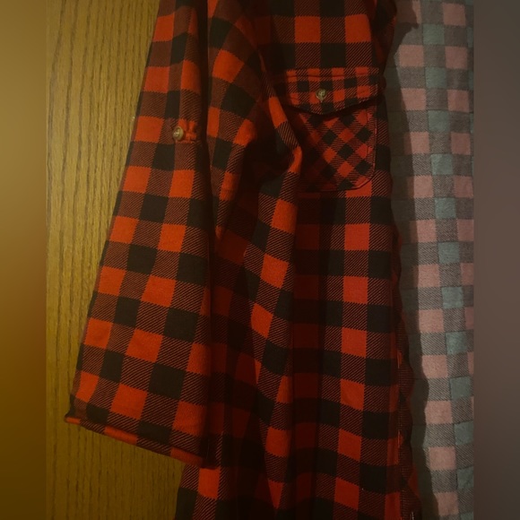 Plaid button up - Picture 4 of 4